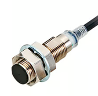 OMRON E2E-X6B2L12 2M Device