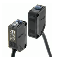 OMRON E3Z-T81 5M Device
