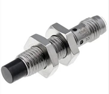 OMRON E2AS08LN04M5B2 Sensor