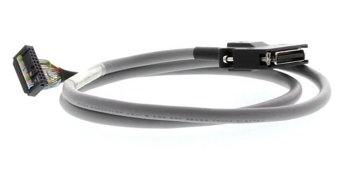OMRON XW2Z100JB32 Cable