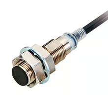 OMRON E2E-X2C2L12 2M Device