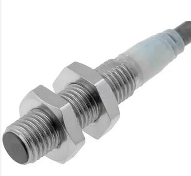 OMRON E2AS08KS02WPB22M Sensor