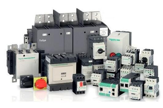 Schneider Electric BSH1403P01A1A Motor
