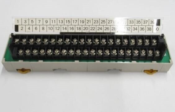 OMRON XW2B40G5 Terminal
