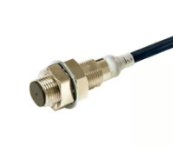 OMRON E2E-X3C18-R 2M Device