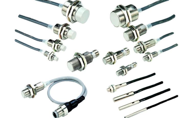 OMRON E2E-X5MC112-R 5M Device