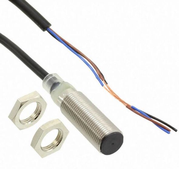OMRON E2BM12LN05WPC12M Device