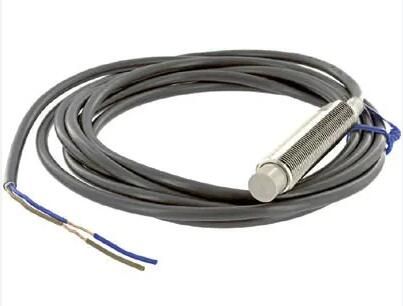 OMRON E2E2X8MD1 Sensor