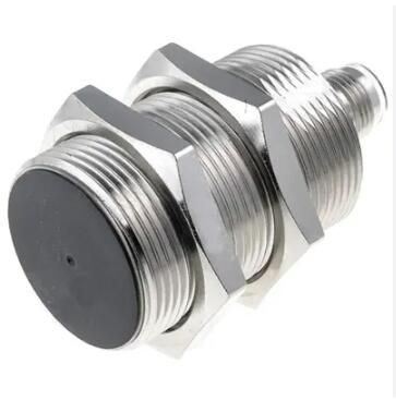 OMRON E2AM30LS15M1C2 Sensor