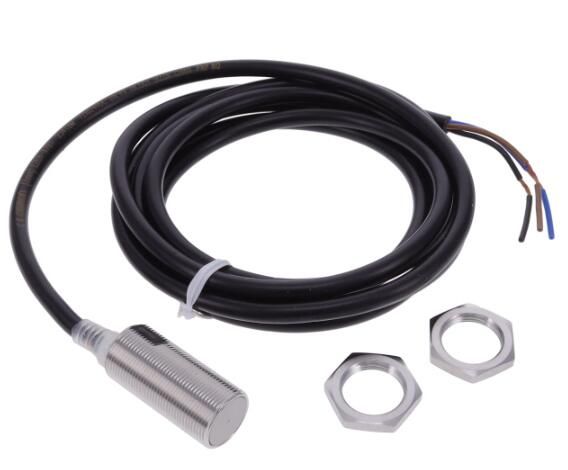OMRON E2EHX7B12M Sensor