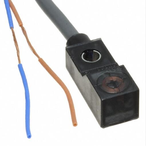 OMRON E2SW221M Sensor