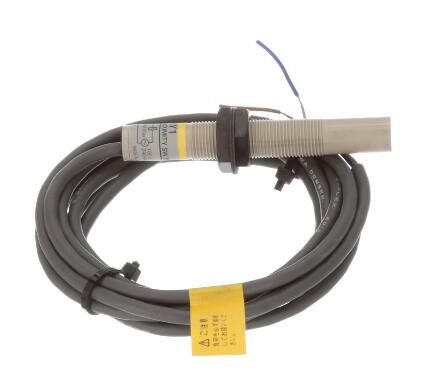 OMRON E2KX4MY1 Sensor