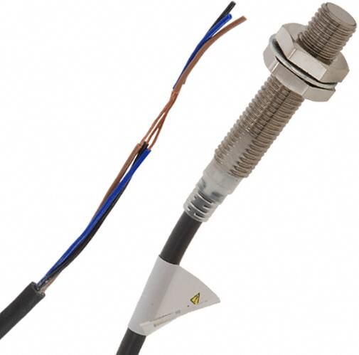 OMRON E2EX1R5E1 Sensor