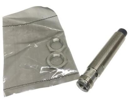 OMRON E2AS08LS02WPC15M Sensor
