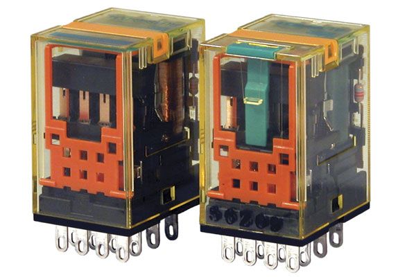 IDEC RU4S-M-D24 Relay
