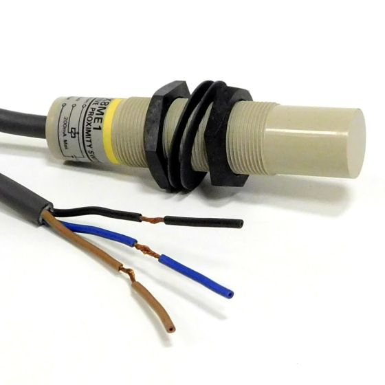 Omron E2K-X8ME1 Sensor