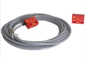 OMRON CM-S1PC5 Switch