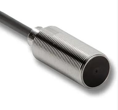 OMRON E2B-M12KS04-WP-C2 2M Sensor