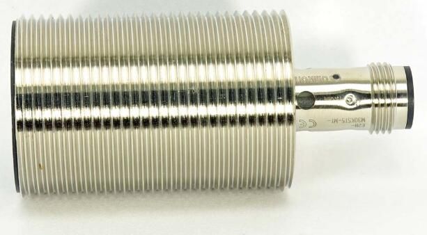 OMRON E2AM30KS15M1C3 Device