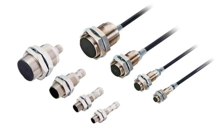 OMRON E2E-X9B1DL12 2M Device