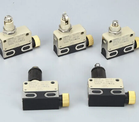 OMRON D4E2A10N Device