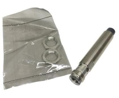 OMRON E2AM30LN30WPC22M Sensor