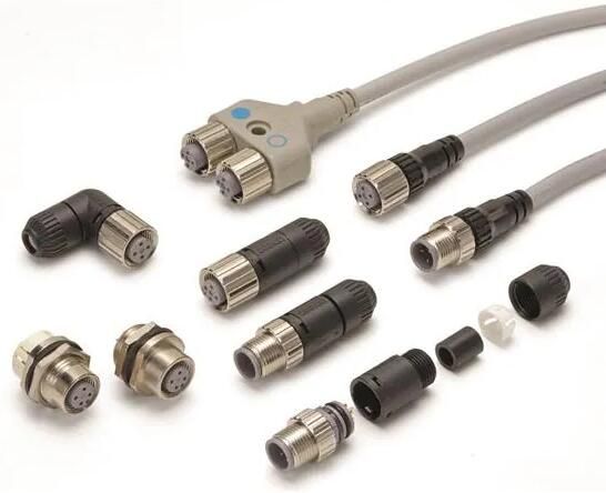 OMRON XS2GD4S5 Plug