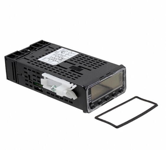 OMRON E5GCCX2D6M000 Controller