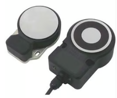 OMRON D40ML-P2-B-10M Device