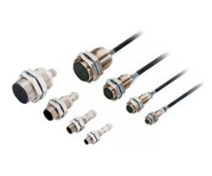 OMRON E2E-X1R5B2L8-M1TJ 0.3M Device
