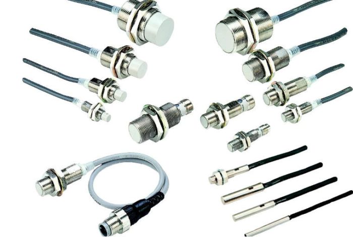 OMRON E2E-X50MB2L30-R 5M Device