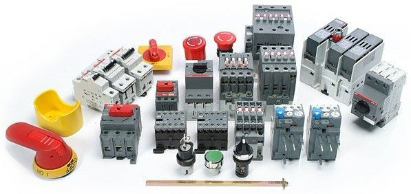ABB SR5320 Coffret Porte Pleine