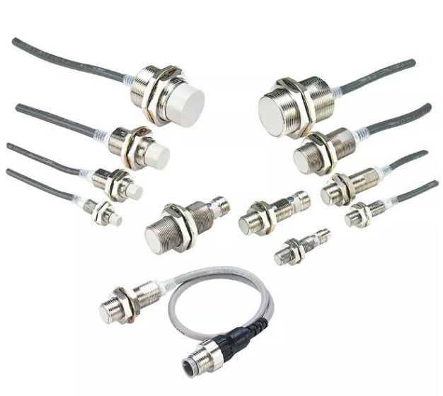 OMRON E2ES05S12MCC1 Sensor