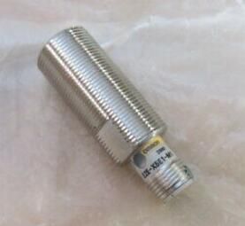 OMRON E2EX5E1M1 Sensor