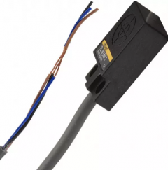 Omron TL-W5MC1 Sensor