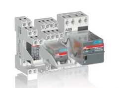 ABB 1SVR405612R4200 PLUG
