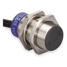 Telemecanique XS4P18MB230 Relay