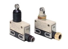 OMRON D4E1C00N Connector