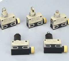 OMRON D4E2A10N Device