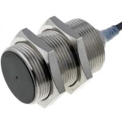 OMRON E2AM30LS15WPB22M Sensor