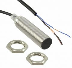 OMRON E2BM18LS08WPB22M Sensor