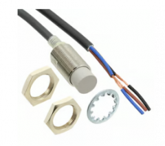 OMRON E2E-X16MB1T18 2M Device