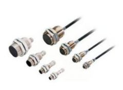 OMRON E2E-X20MC3L18-R 2M Device