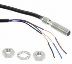 OMRON E2ES04SR8WCB12M Sensor