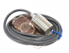 OMRON E2EX10D1S Sensor