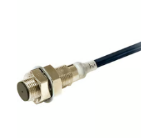 OMRON E2E-X1R5B2L8 2M Device