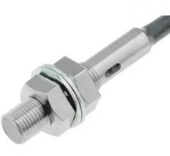OMRON E2EX2D1M1GJ0.3M Sensor