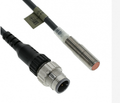 OMRON E2EX2D1M1TGJU03M Sensor