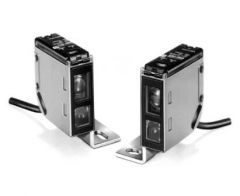 OMRON E3SCL1M1J03M Connector