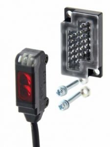 OMRON E3TSR242M Sensor